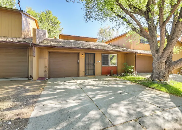 Flagstaff Townhome W/ Grill ~ 3 Mi To Downtown!