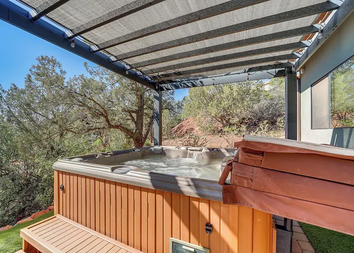 Chic Sedona Retreat: 2 Mi To Cathedral Rock Trail!