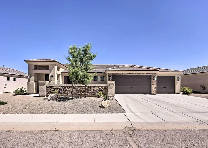 Idyllic Kingman Retreat With Yard - Near Hiking