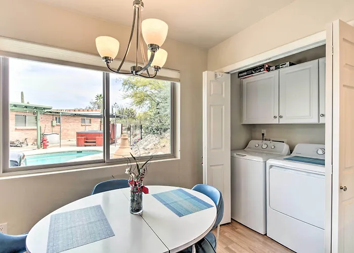 Lovely Tucson Home W/ Private Pool & Hot Tub!