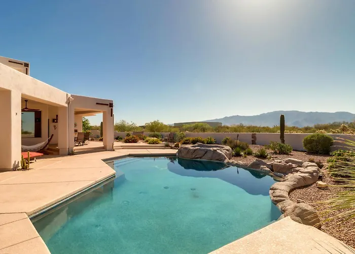 Oro Valley Airpark Estate W/ Pool & Mtn Views