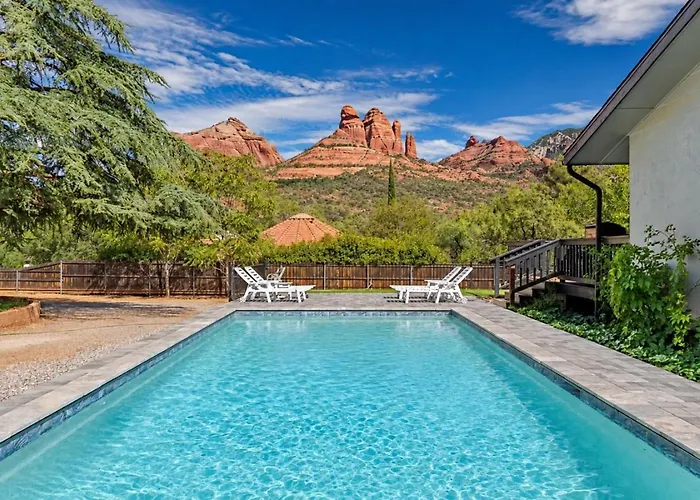 Heart Of Uptown Retreat Estate With Views And Hot Tubs