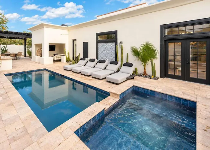 The Casa Del Sol Experience - Old Town Villa