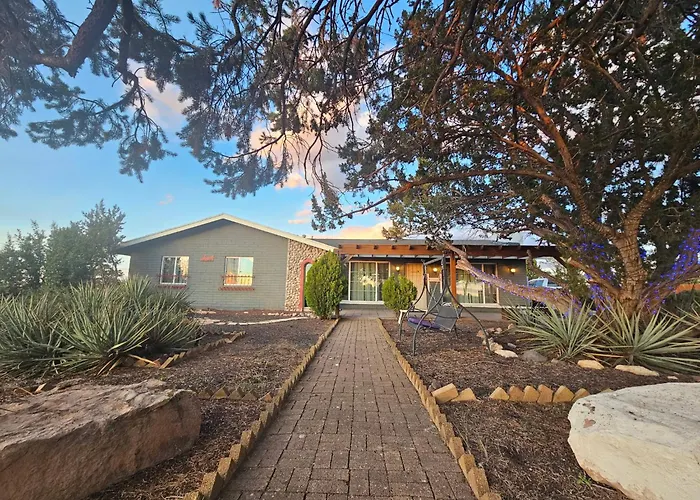 Dumplin Patch Bed & Breakfast