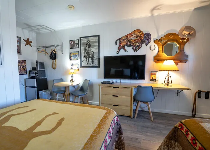 Canyon Lodge Motel
