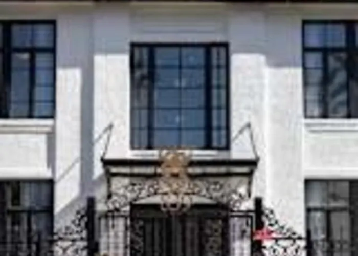 Apex Executive Apartments - 839 N 2Nd Ave