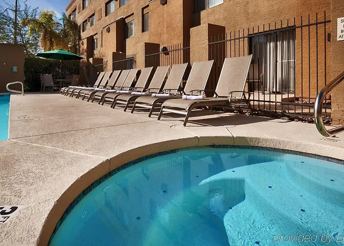 Tempe By The Mall Phoenix Airport Hotel