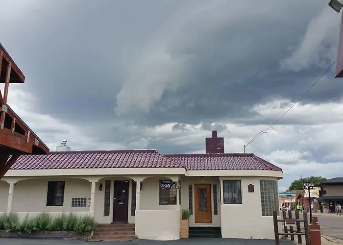 Grand Motel