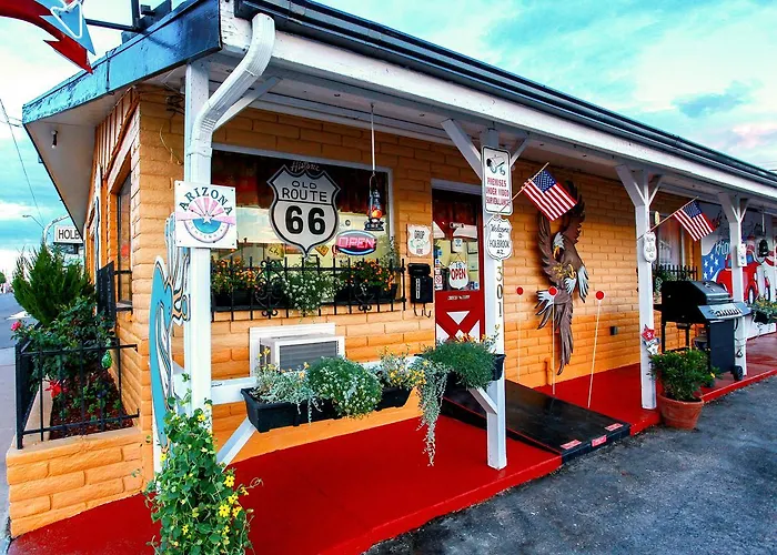 Brad'S Desert Inn