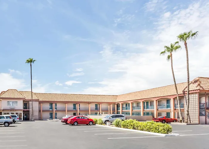 Sunshine Inn Mesa Downtown