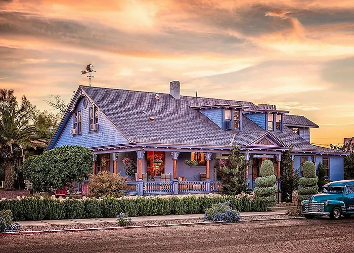 The Big Blue House Inn Boutique Hotel