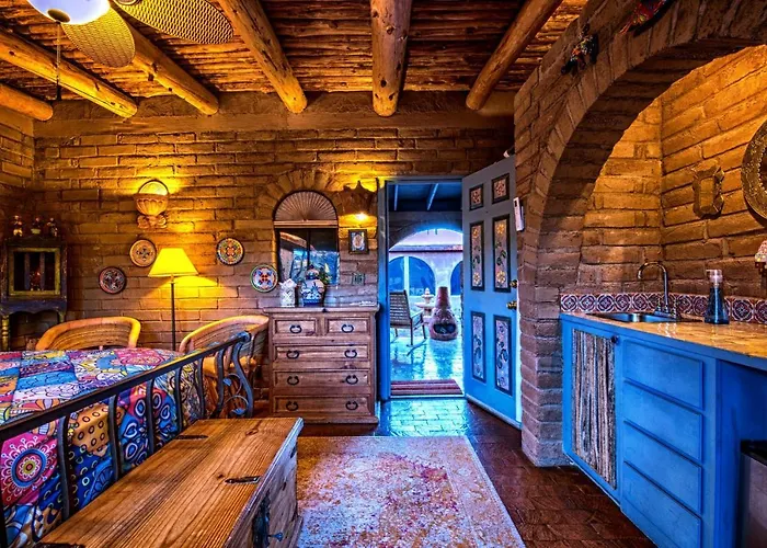 Casa Tierra Adobe Bed & Breakfast