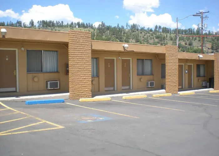 Snow Peak Inn