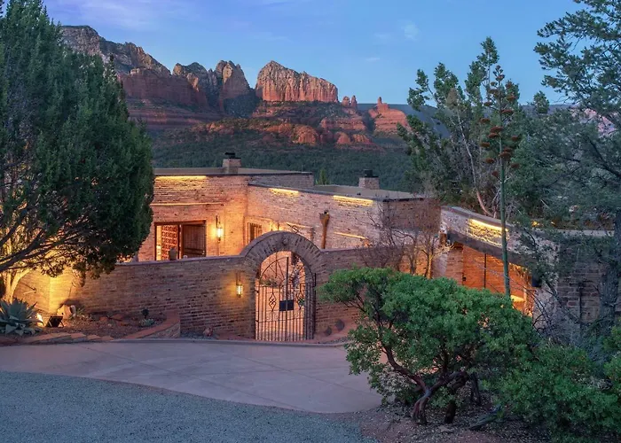 Private, Modern, Luxury Studio With Unmatched Red Rock Views Private Trail Head - Enjoy On Property Sauna, Aromatherapy Steam Room, Hot Tub, Pools And Wellness Services