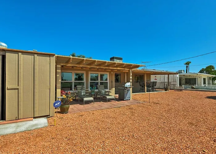 Golfers' Paradise! Upscale Home In Sun City
