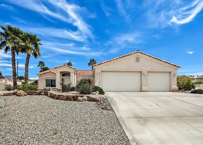 Elegant Lake Havasu Getaway W/ Pool - 3 Mi To Lake