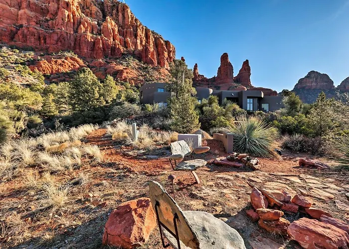 Amazing Views & On-Site Hiking: Sedona Studio