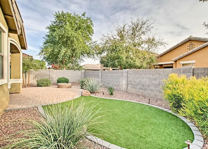 Dog-Friendly Retreat W/ Patio & Yard In Gilbert!