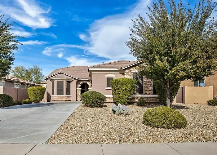 Family Home W/ Pool, Bbq & Fire Pit In Goodyear
